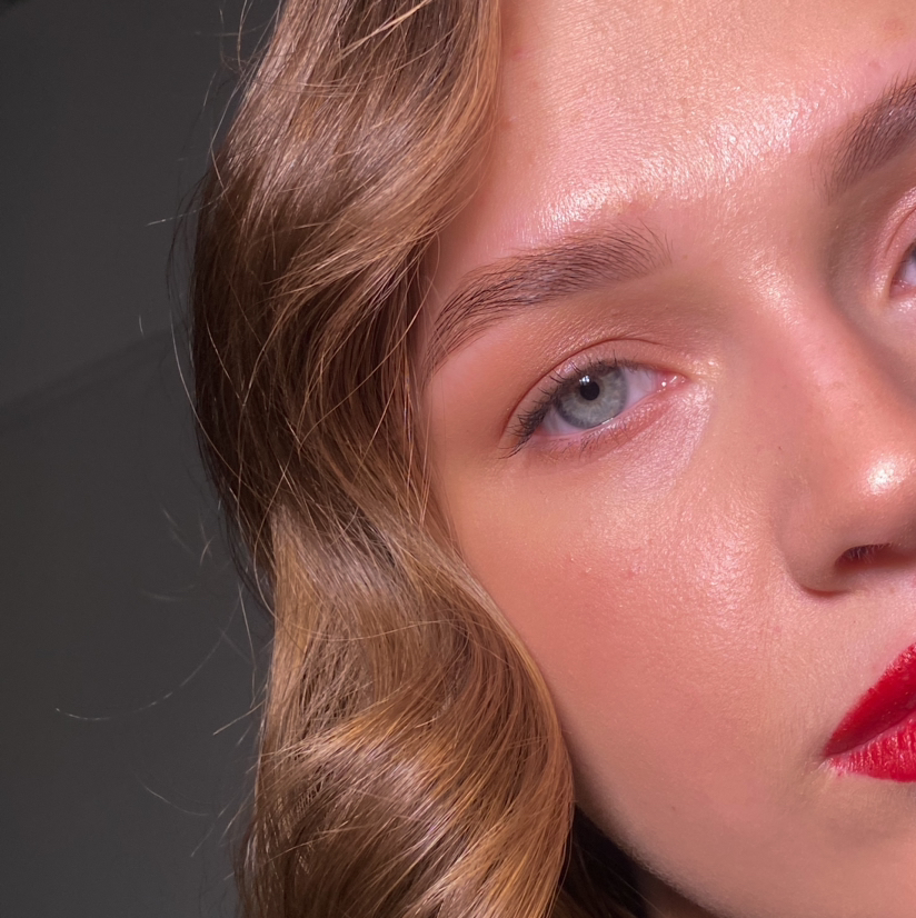 Коррекция и окрашивание бровей