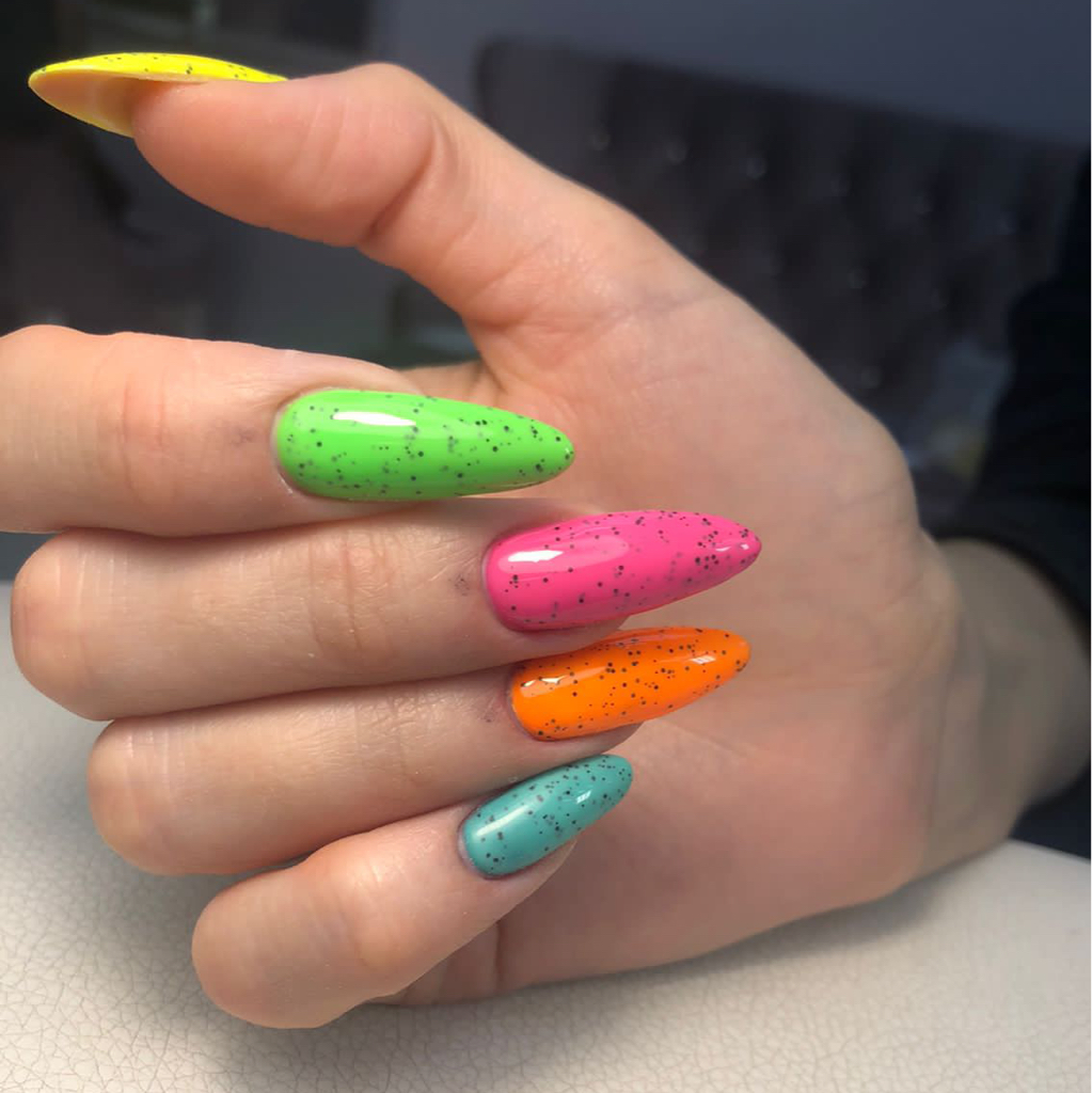 Аппаратный маникюр с покрытием гель-лак