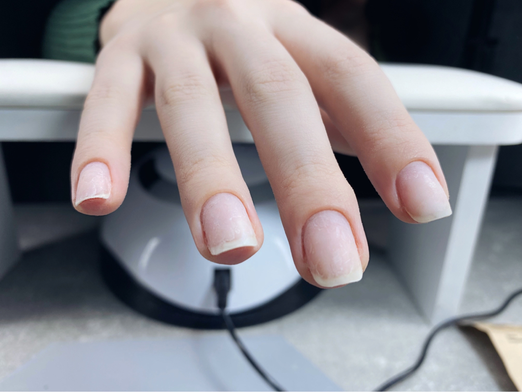 Маникюр без покрытия