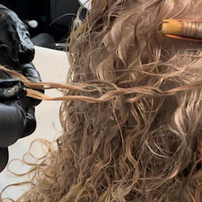 Завивка до плеч