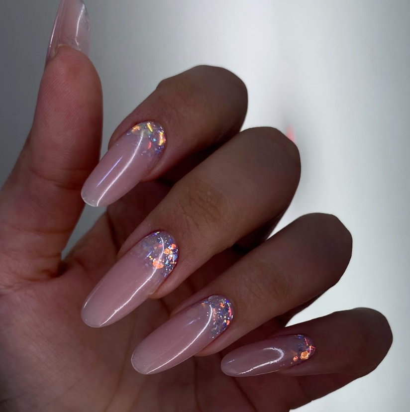 Наращивание ногтей однотон