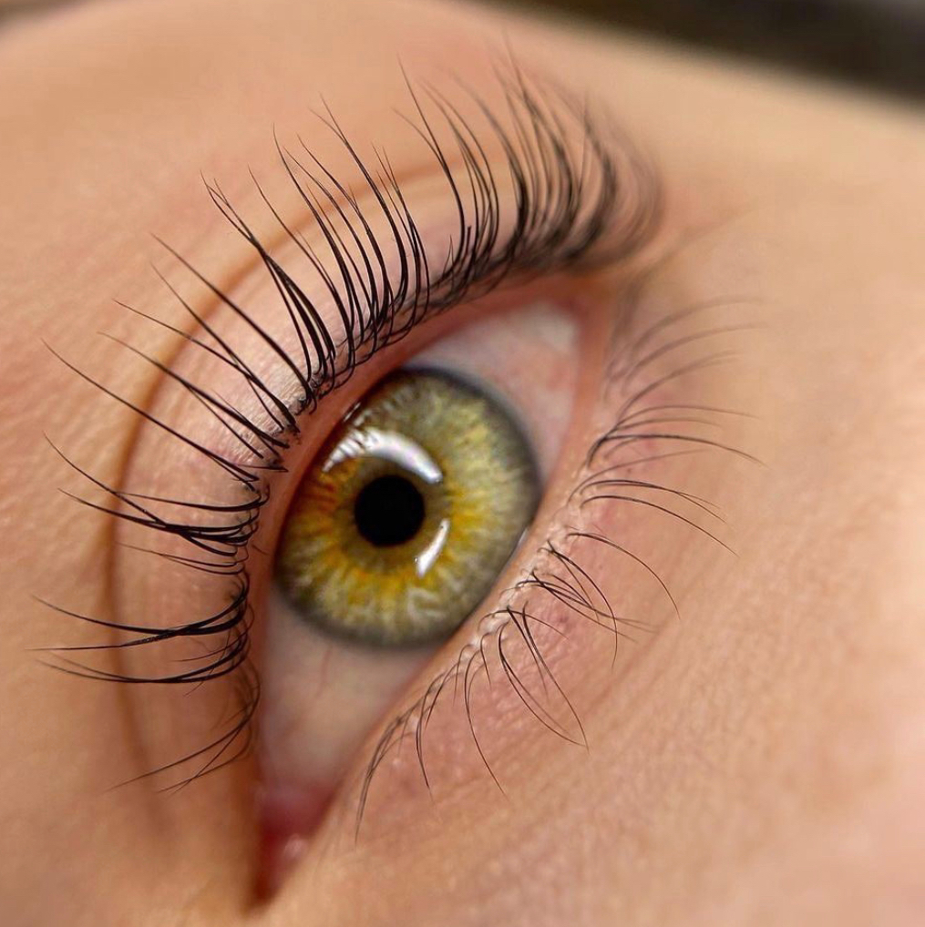 Коррекция + Ламинирование бровей / Ламинирование ресниц + окрашивание ресниц + ботекс