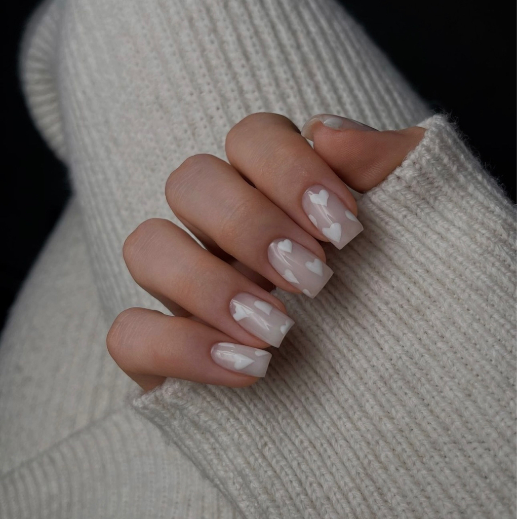 Маникюр с покрытием гель-лак