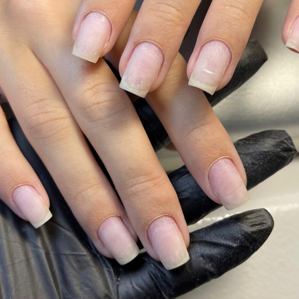 Маникюр классический