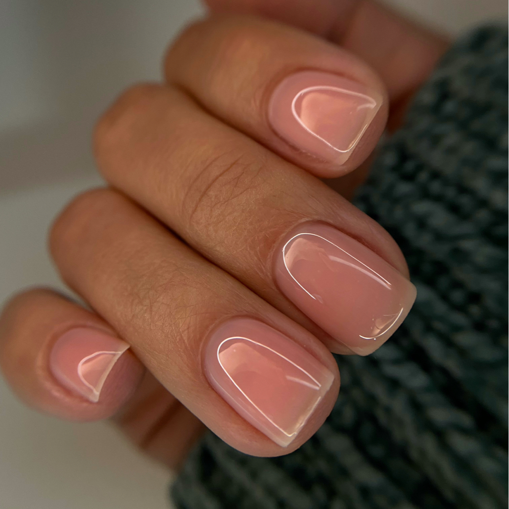 Manicura permanente con refuerzo gel (corto)