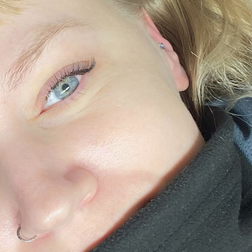 Наращивание ресниц «классика»