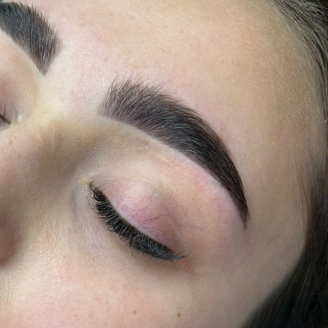 Коррекция бровей + краска