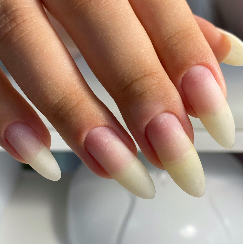 Маникюр комбинированный