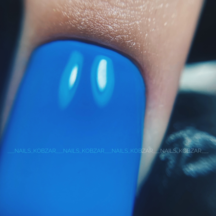 Маникюр комбинированный с покрытие в один тон