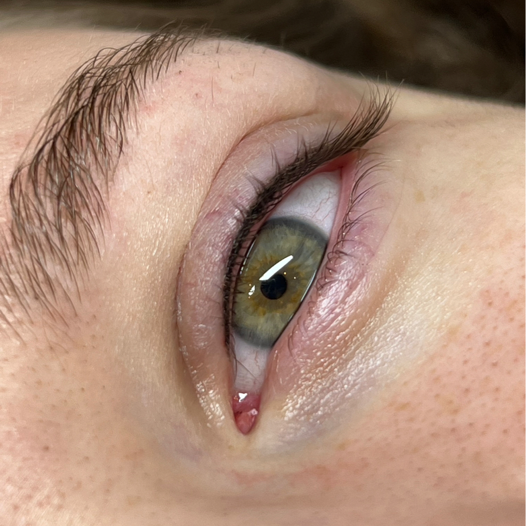 Перманентный макияж межреснички