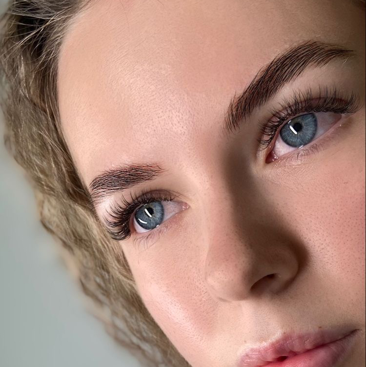 Комплекс: брови коррекция/окрашивание+ ресницы окрашивание