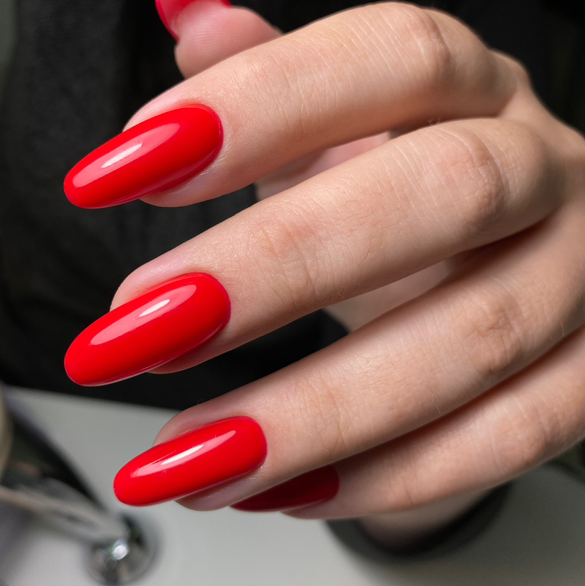 Маникюр + укрепление гелем / акригелем (ремонт трещин, поднятие клюющих ногтей)