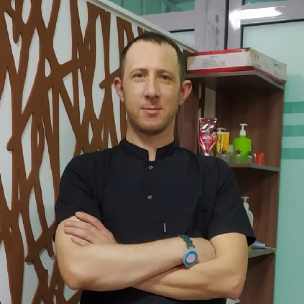 Руслан массажист