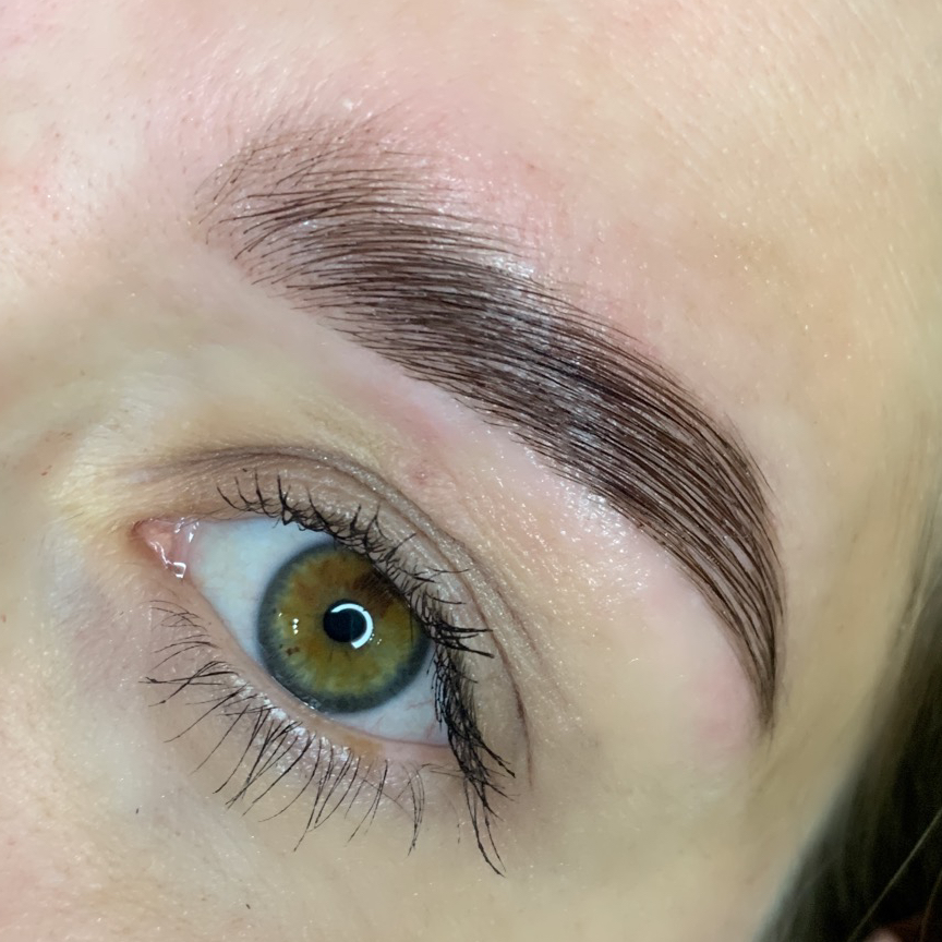 Коррекция бровей без окрашивания