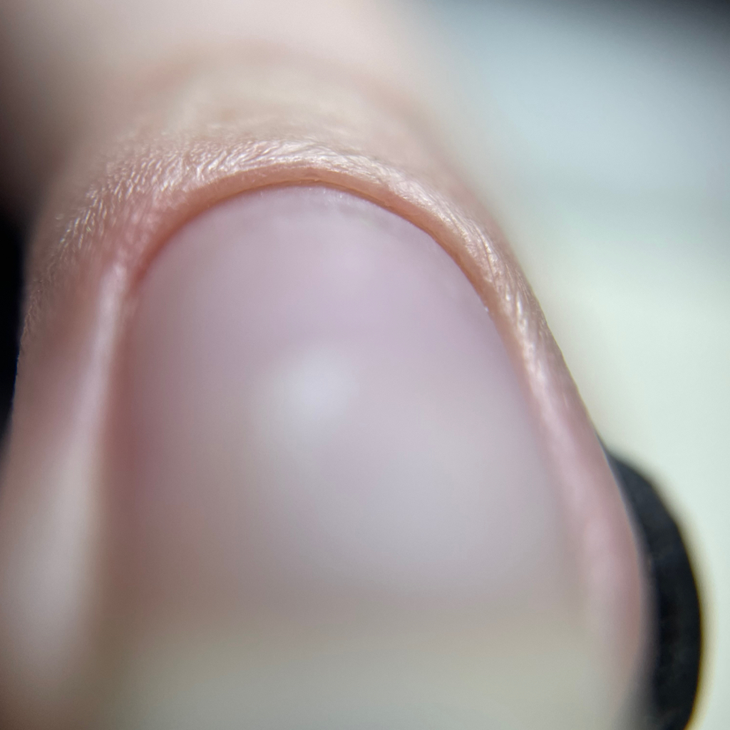 Маникюр без покрытия