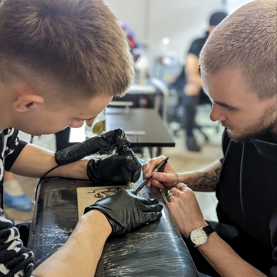 Обучение татуировке