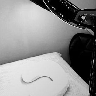 Коррекция бровей