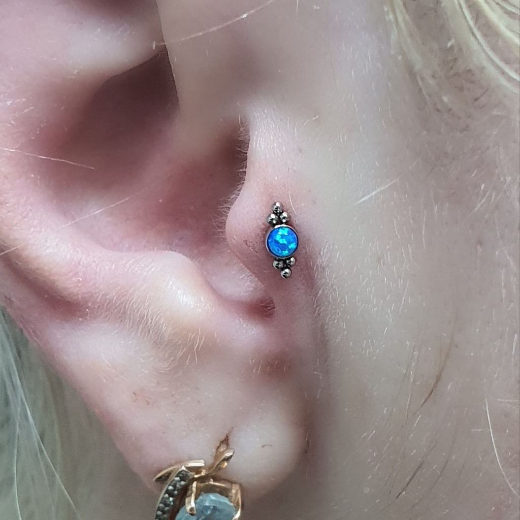 Пирсинг Трагус