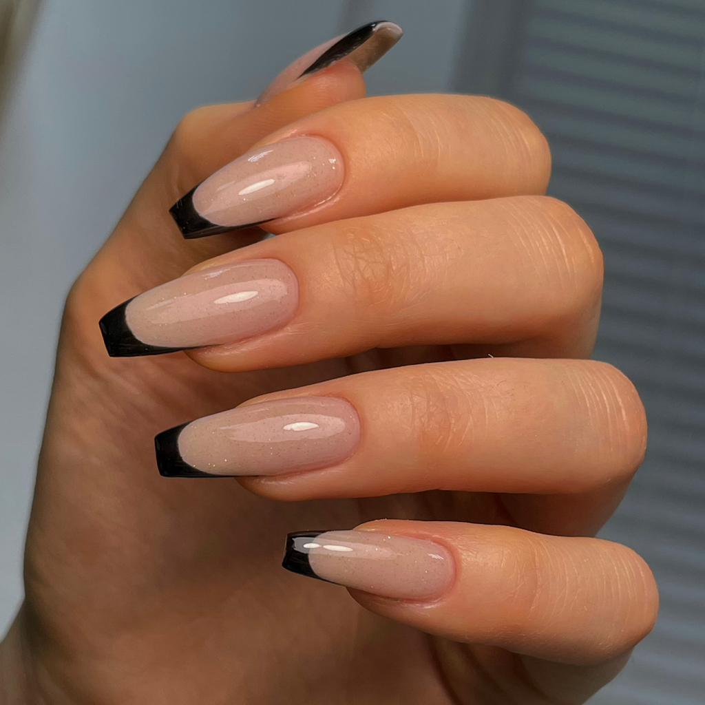 7. Коррекция нарощенных ногтей (Дизайны от 50₽)