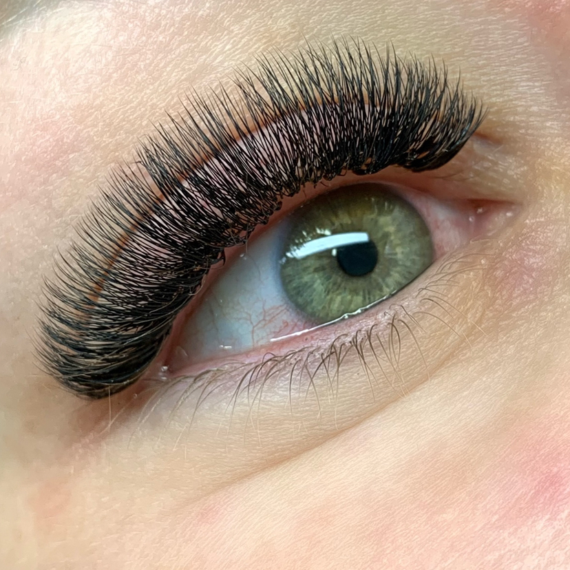 Наращивание ресниц 4-5 д ( мегаобъём)