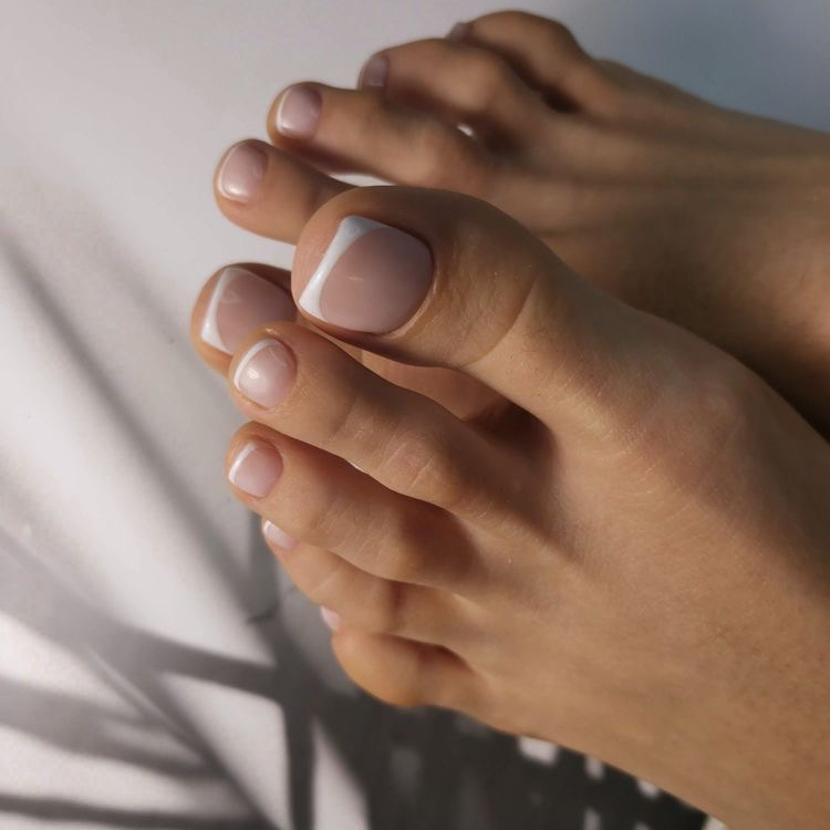 Полный аппаратный педикюр +френч