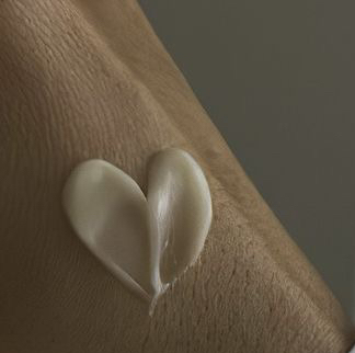 Депиляция глубокое бикини + подмышки + ноги полностью сахар