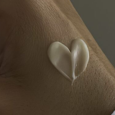 Депиляция бикини + ноги полностью сахар