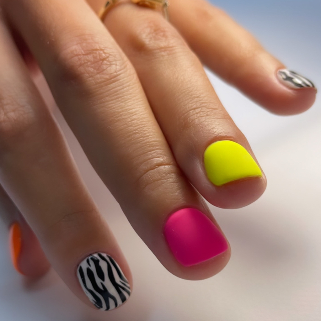 Коррекция ногтей