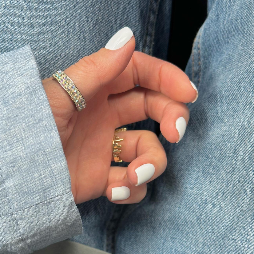 Пилочный маникюр с покрытием гель лак