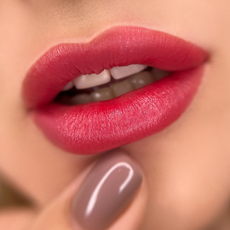 Коррекция ПМ губ (Коррекция нашей работы,до 1,5 месяцев от процедуры)