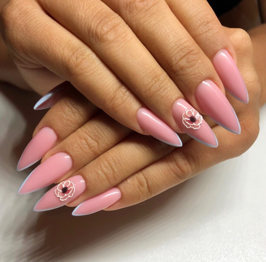 Наращивание ногтей