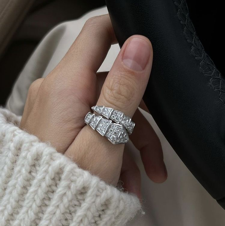 Эстетический маникюр без покрытия