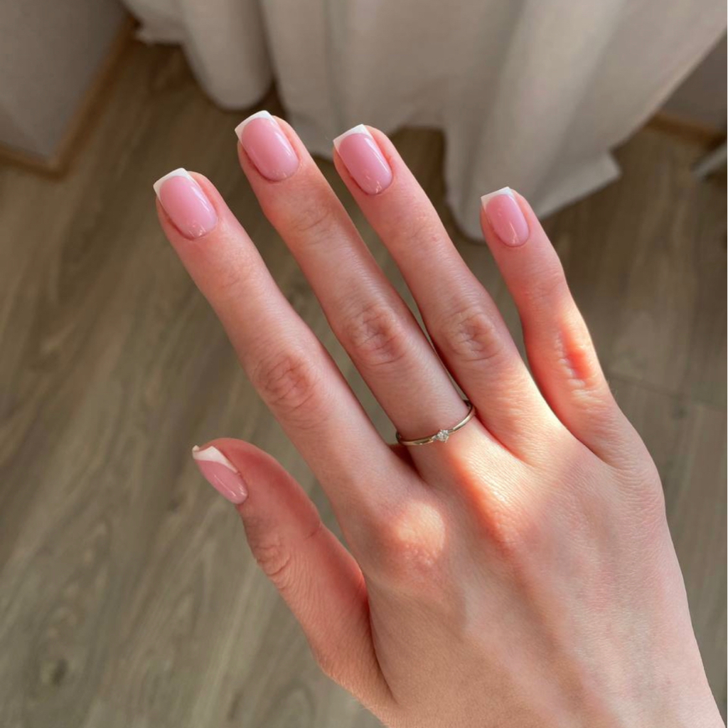 Manicure MAX (снятие+ маникюр+укрепление+восстановление архитектуры всех ногтей)