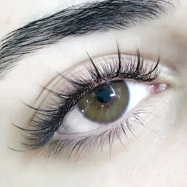 Наращивание ресниц эффект «Лучи»