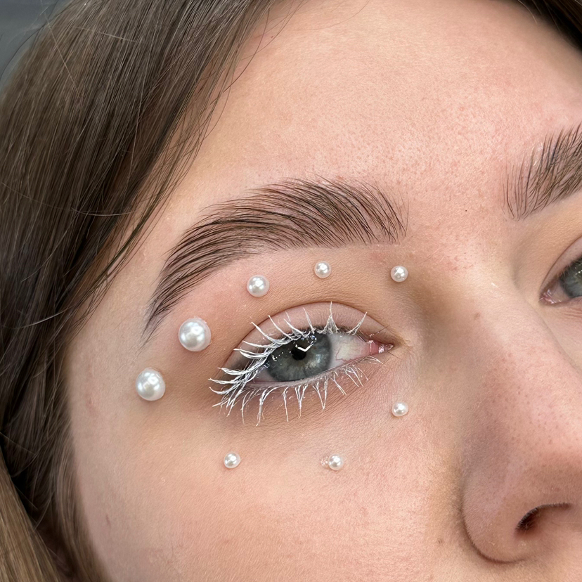 Ламинирование/окрашивание/коррекция бровей + уход