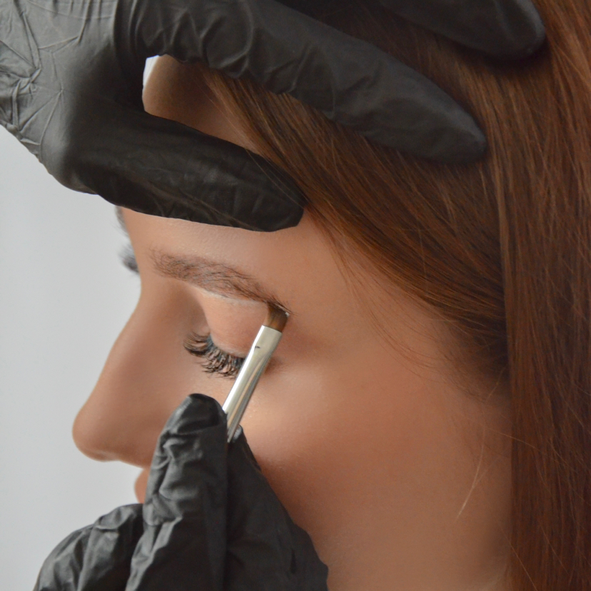 Архитектура бровей (окрашивание и коррекция)