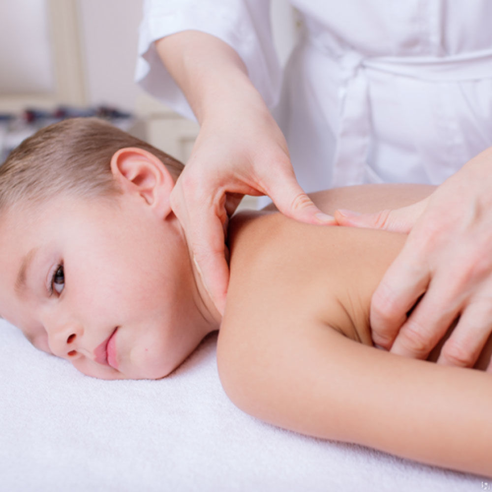 Детский оздоровительный  массаж всего тела ( от 5 лет )