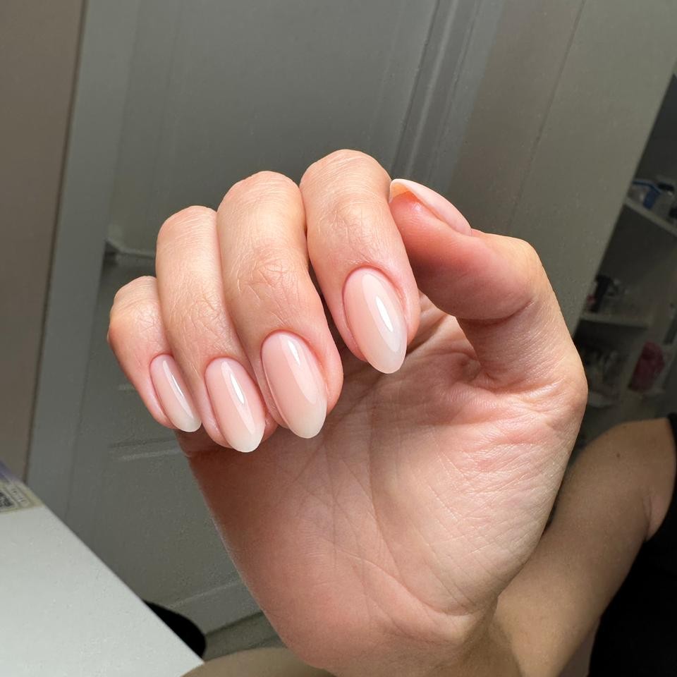 Маникюр с покрытием гель-лак короткие