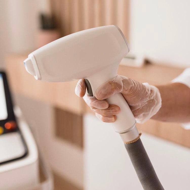 Бикини + подмышки + ножки полностью