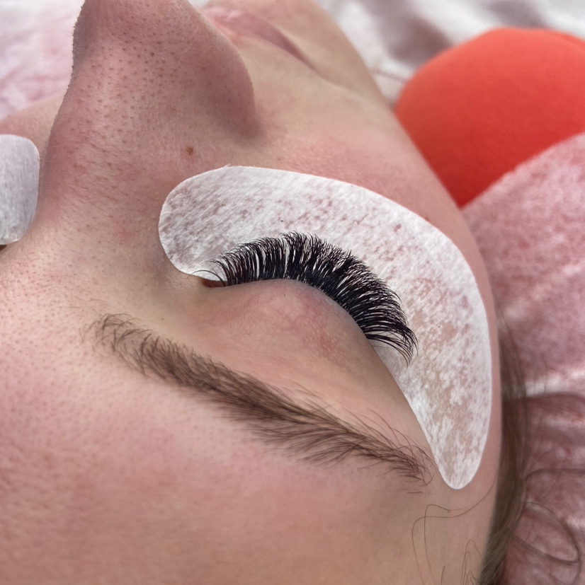 Снятие ресниц