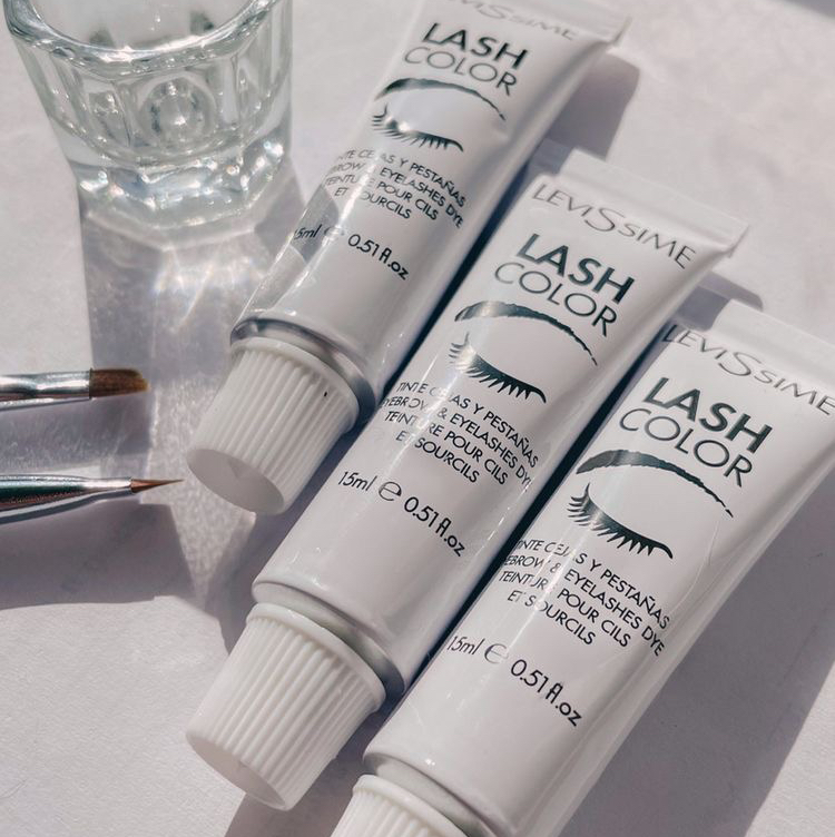 Окрашивание ресниц