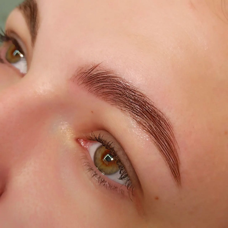 Ламинирование бровей