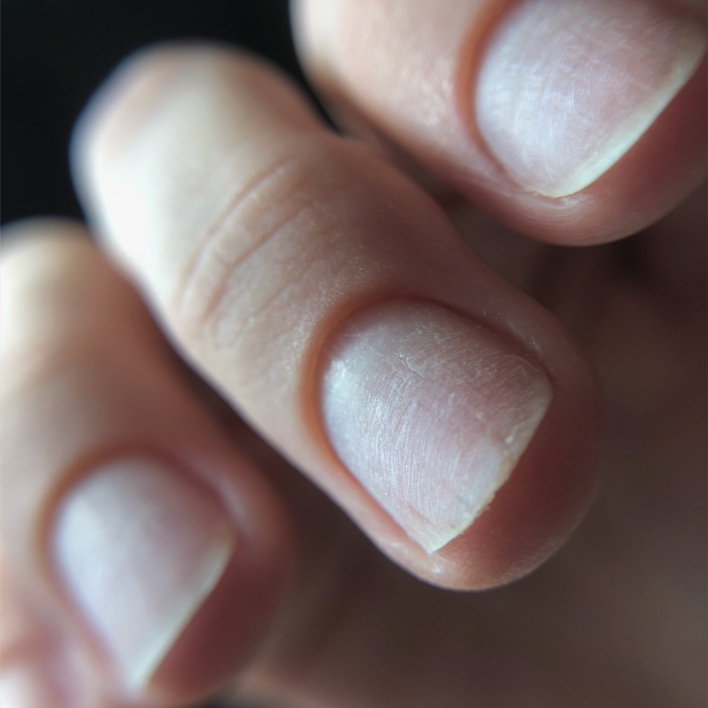 Маникюр без покрытия