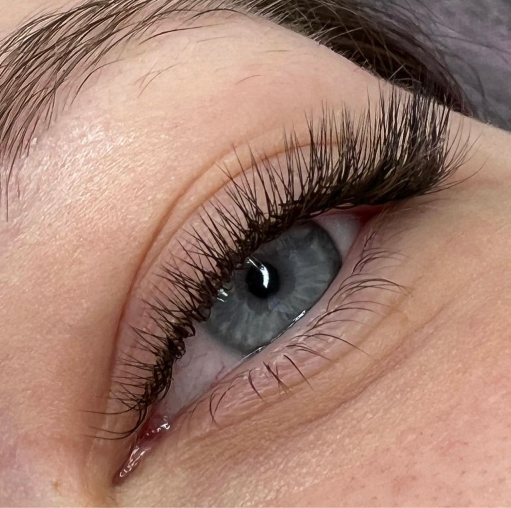 Наращивание ресниц 1,5D