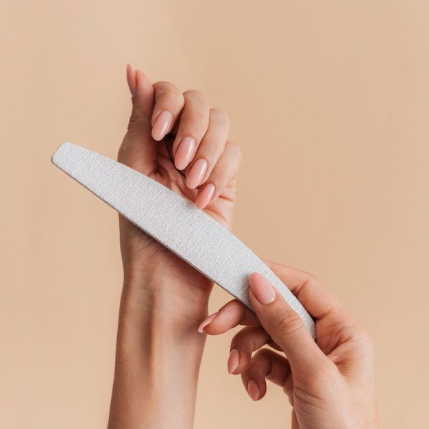 снятие гель-лака без последующего покрытия(без маникюра и опила формы)