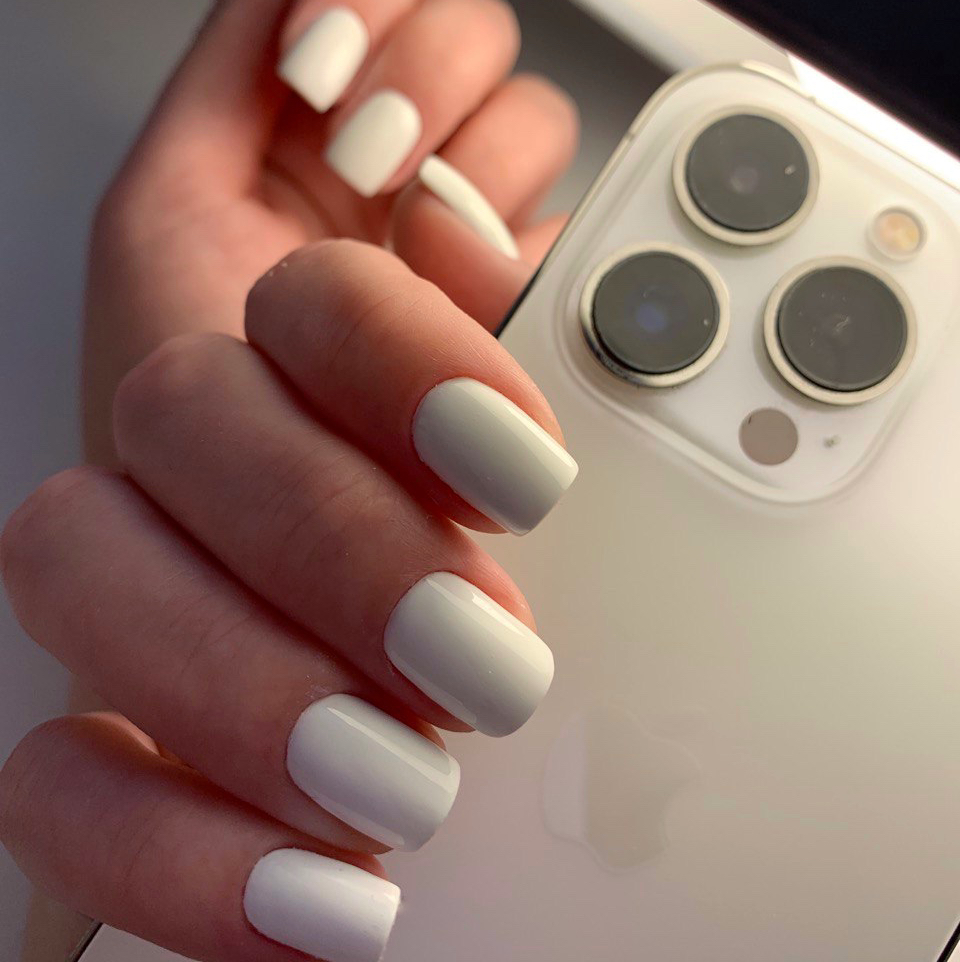 Маникюр с покрытием гель-лак