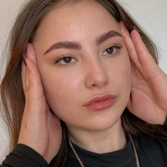 Долговременная укладка+коррекция+окрашивание бровей