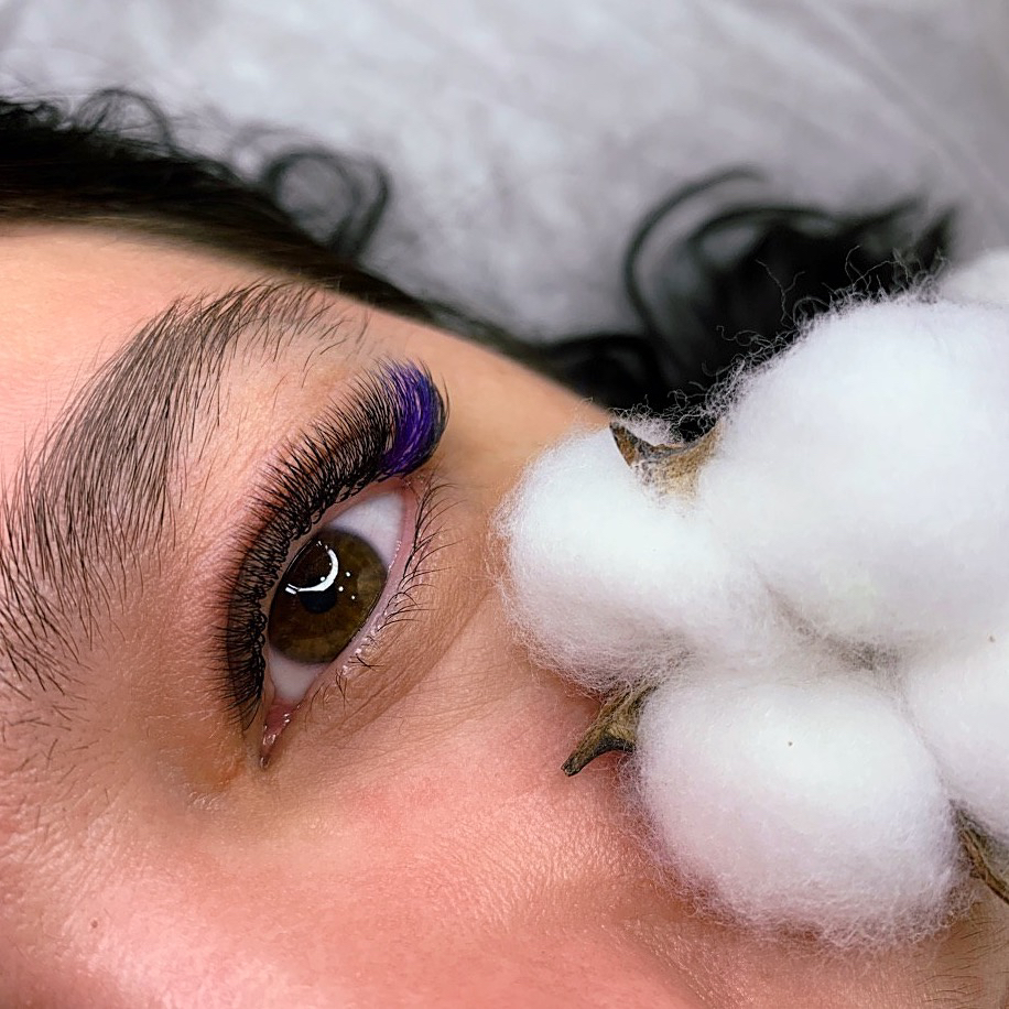 Наращивание ресниц 3D