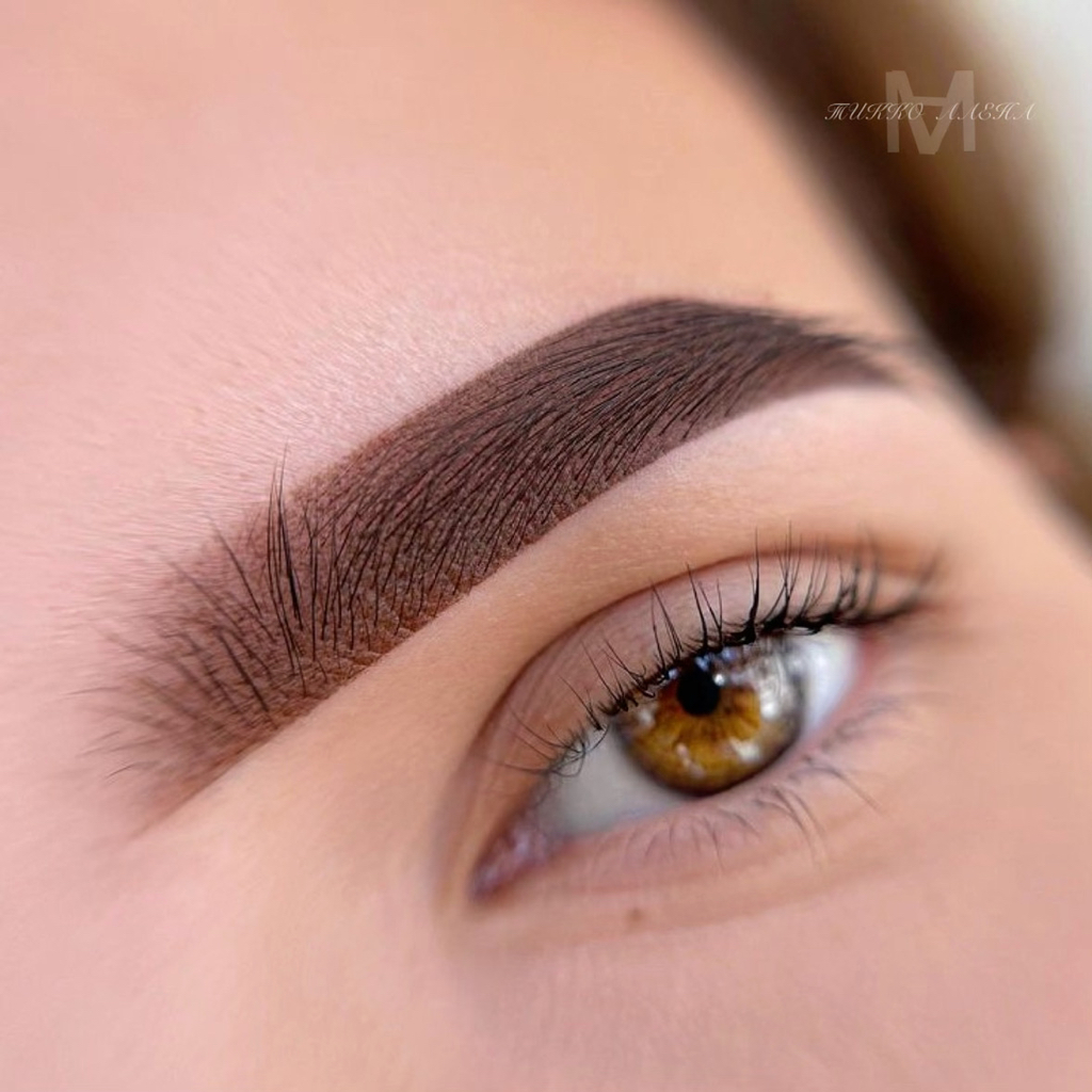 Перманентный макияж бровей