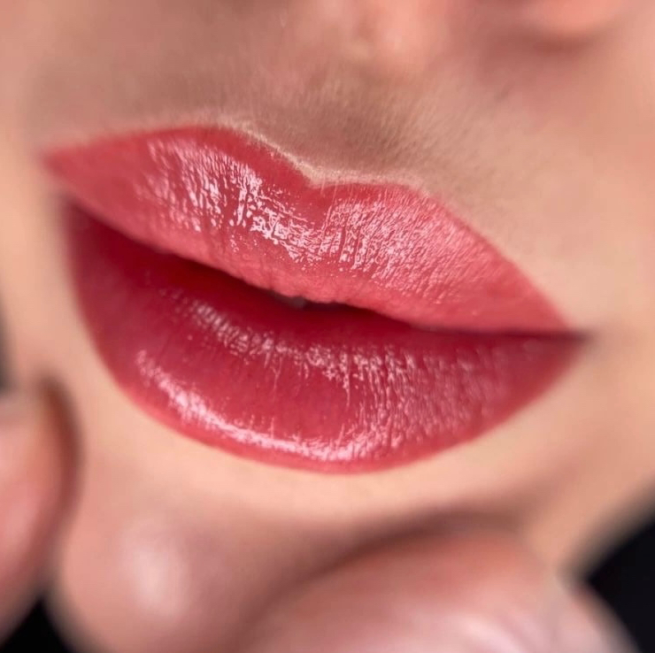 Перманентный макияж Губ